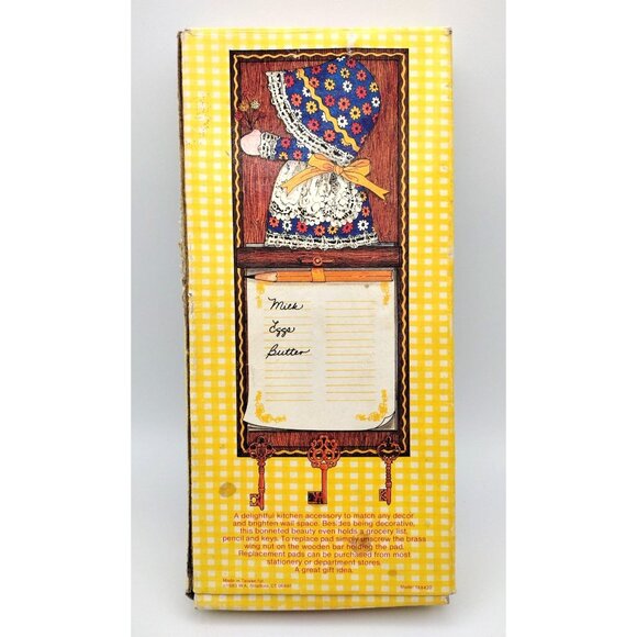 Calico Girl Vintage Wood Wall Plaque Key Holder Memo Pad 1983 WA - Picture 3 of 11